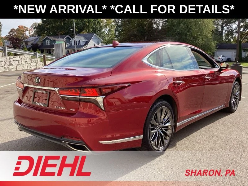 Used 2018 Red Lexus 500 Base image 8