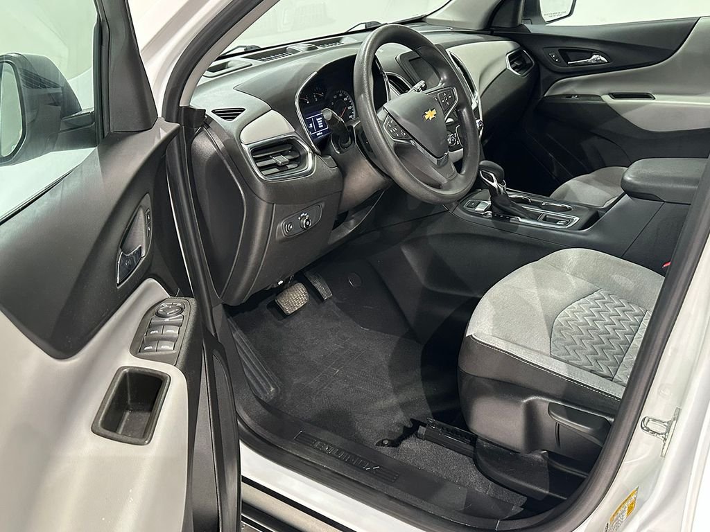 Used 2023 White Chevrolet LS image 18