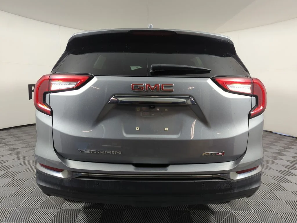 Used 2023 Sterling Metallic GMC AT4 image 4