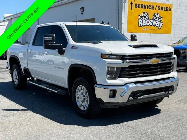 2025 Chevrolet Silverado HD LT 4WD Crew Cab Standard Box's photo