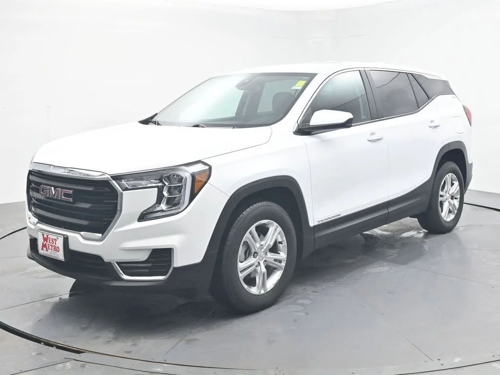 2024 GMC Terrain SLE AWD's photo