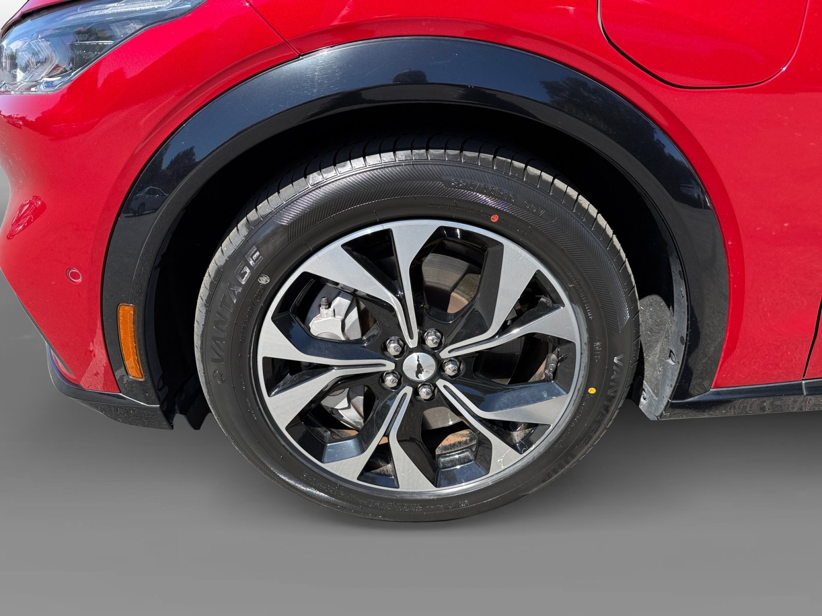 Certified Used 2022 Red Metallic Ford Premium image 9