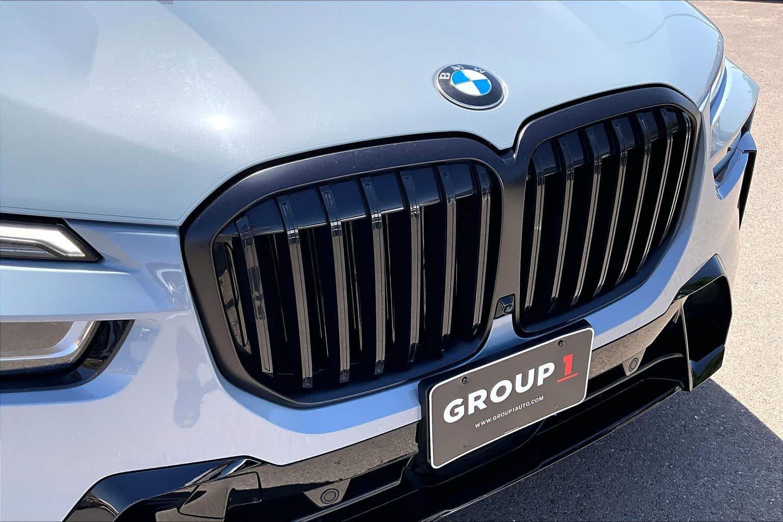 Used 2024 Brooklyn Grey Metallic BMW xDrive40i image 30
