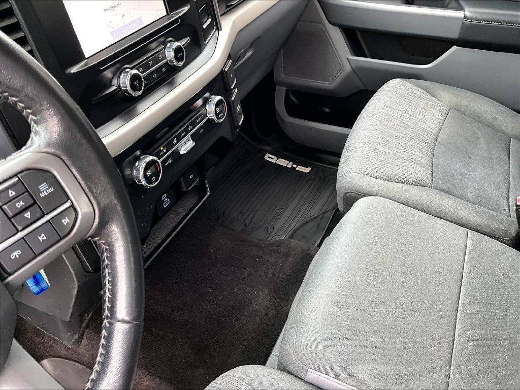 Used 2021 White Ford XLT image 20
