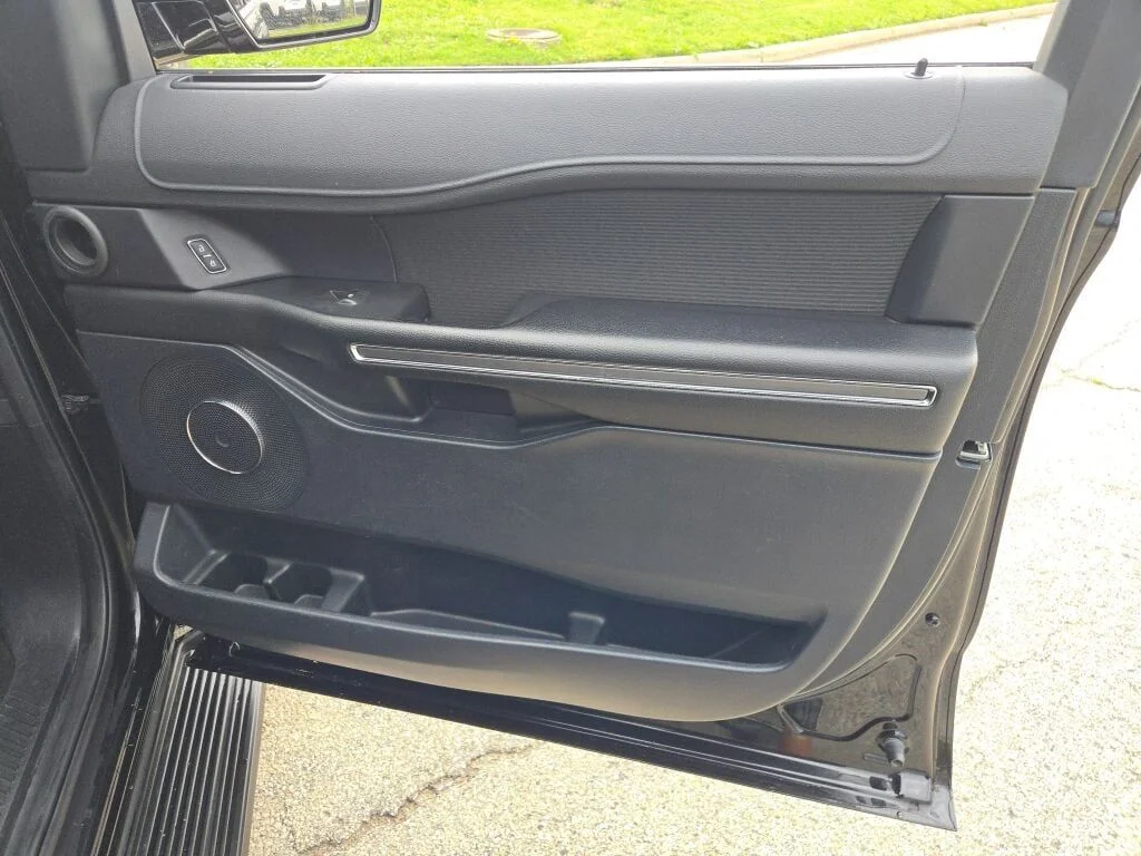 Used 2021 Black Ford XLT image 5