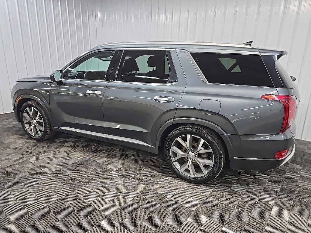 Used 2022 Gray Hyundai Limited image 4