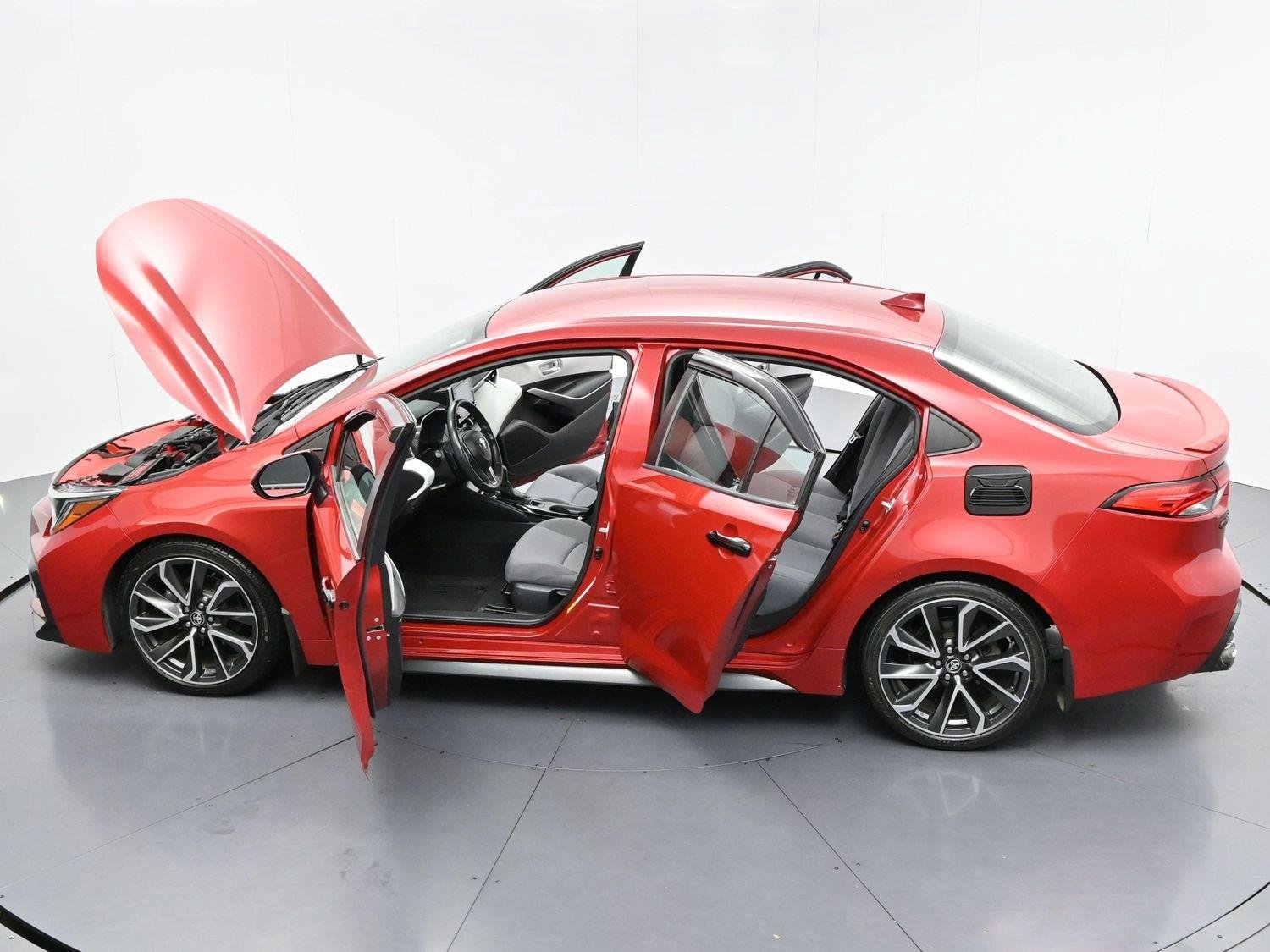 Used 2020 Barcelona Red Metallic Toyota SE image 37
