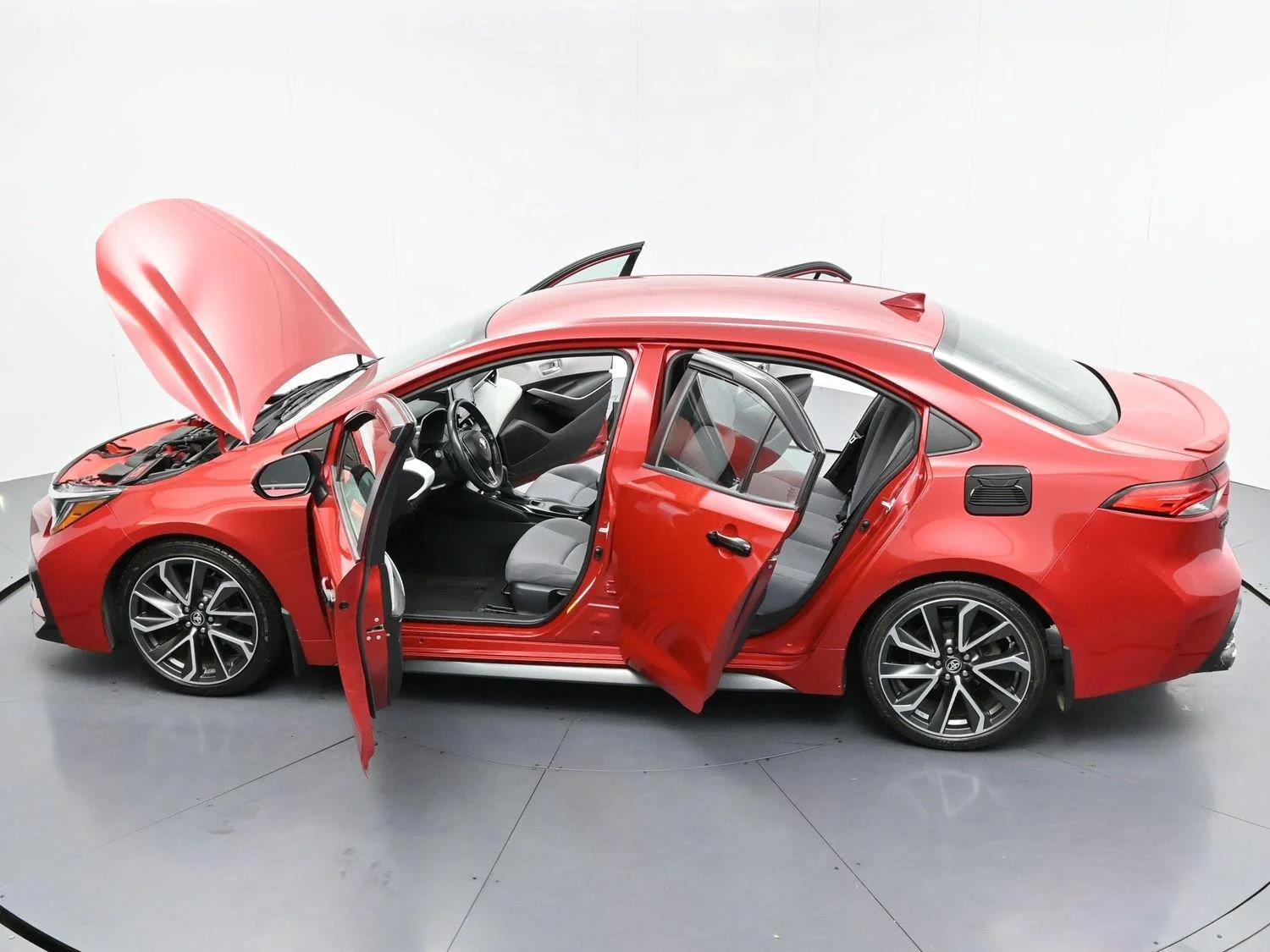 Used 2020 Barcelona Red Metallic Toyota SE image 37