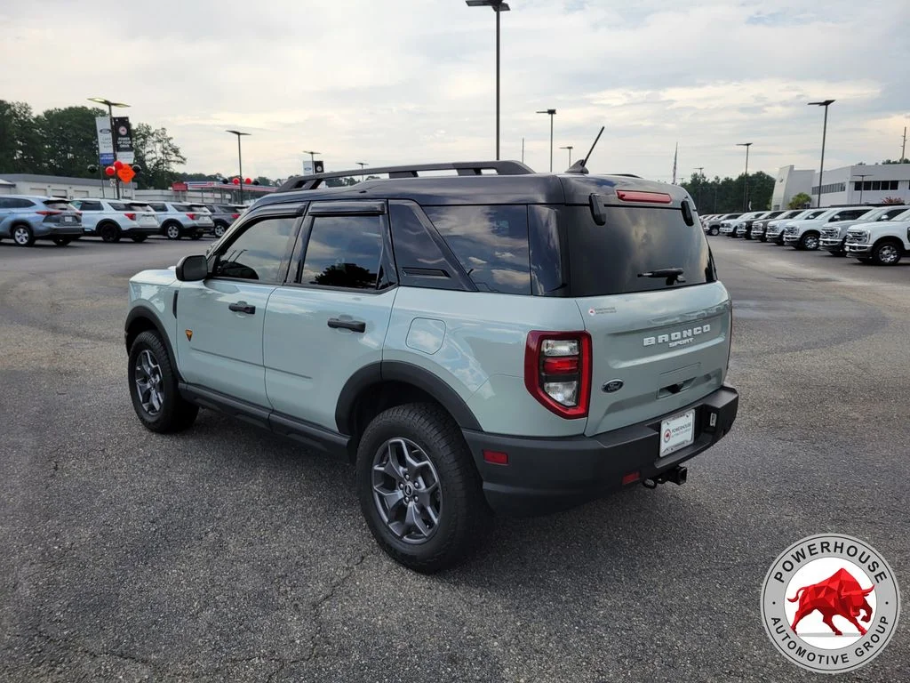 Used 2024 Green Ford Badlands image 3