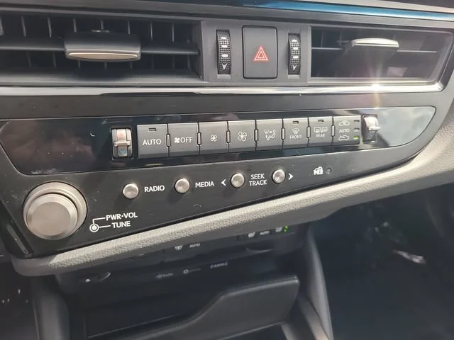 Used 2022 Gray Lexus ES 350 image 30