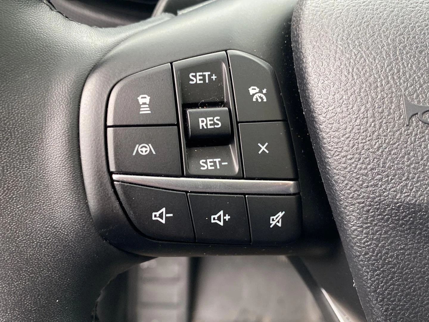Used 2025 Azure Gray Metallic Tri-Coat Ford Badlands image 19