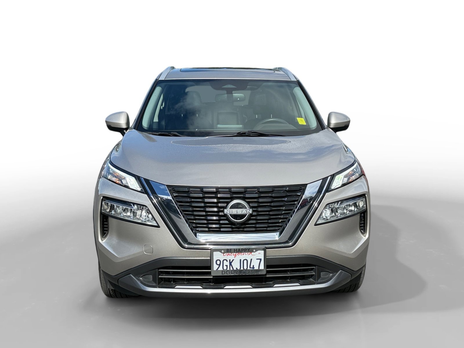 Used 2023 Champagne Silver Nissan SL image 8