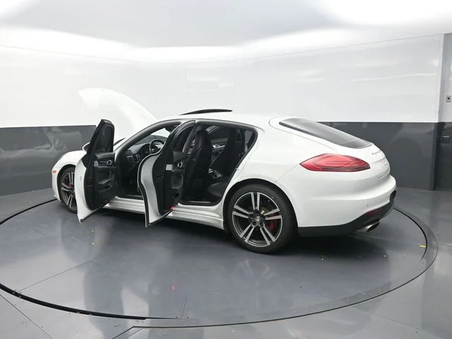 Used 2016  Porsche 4 image 43