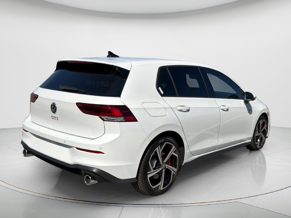 New 2026 Opal White Pearl Volkswagen SE image 5
