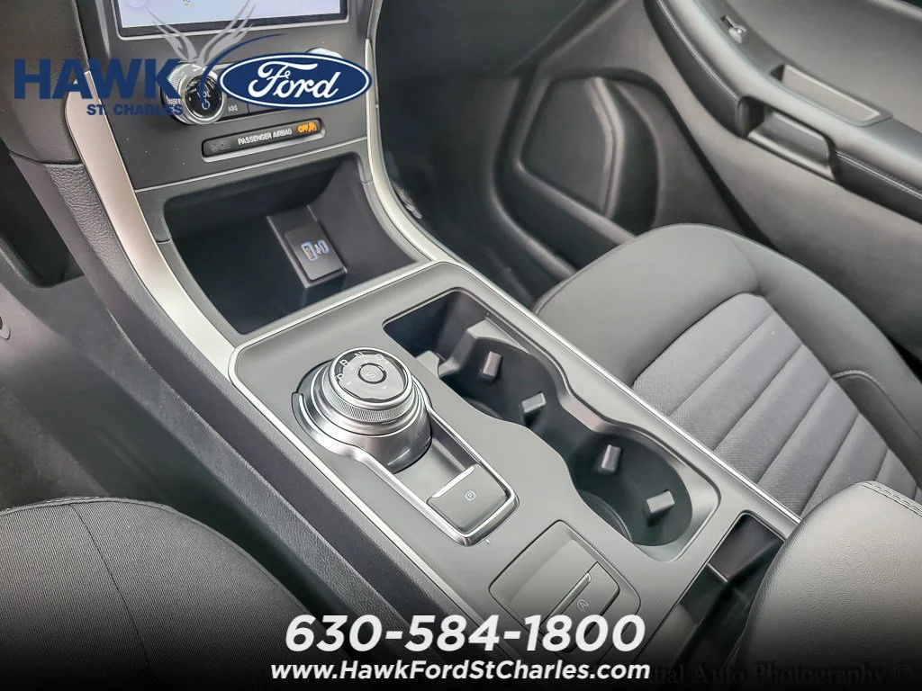 New 2024 Forged Green Metallic Ford SE image 13