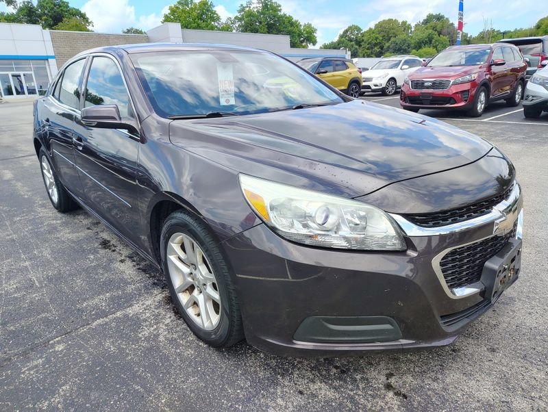 Used 2015 Purple Chevrolet LT image 3
