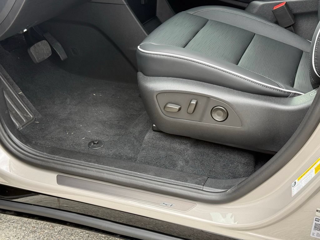 2026 Buick Enclave Sport Touring - Photo 20