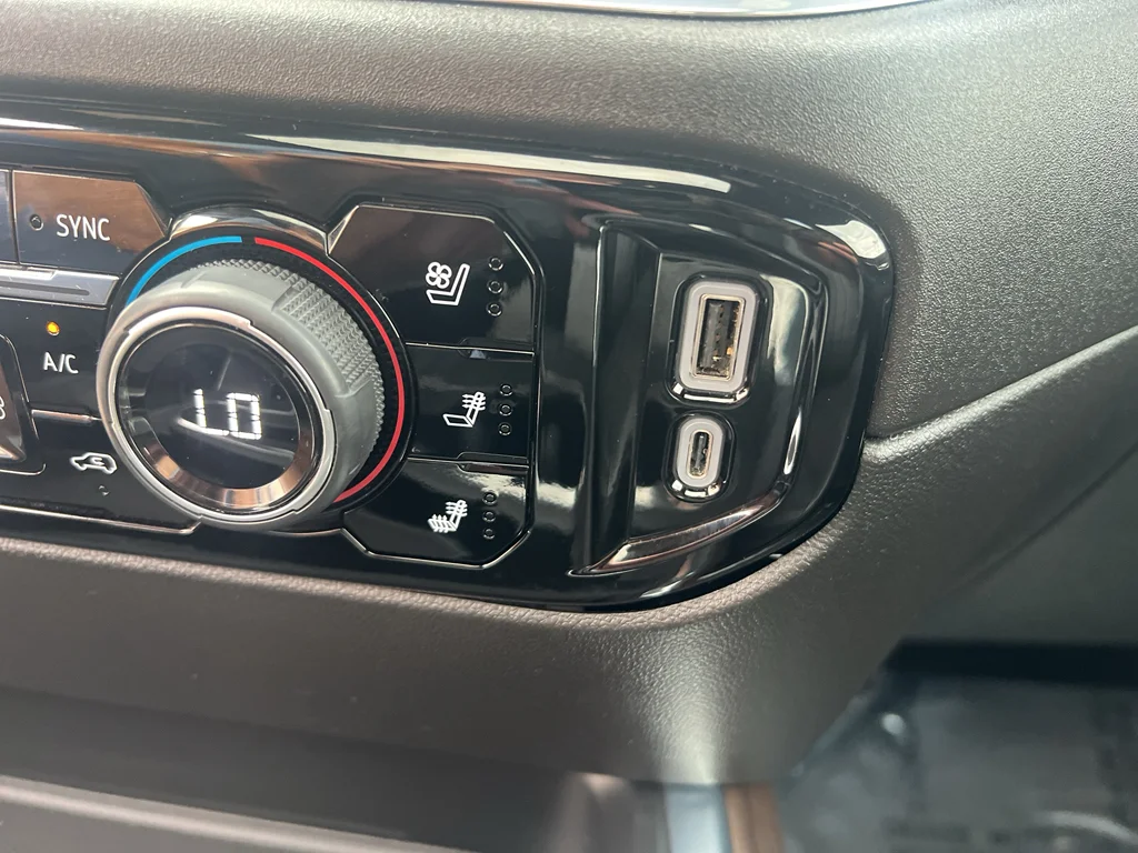 Used 2024 Sterling Gray Metallic Chevrolet High Country image 24