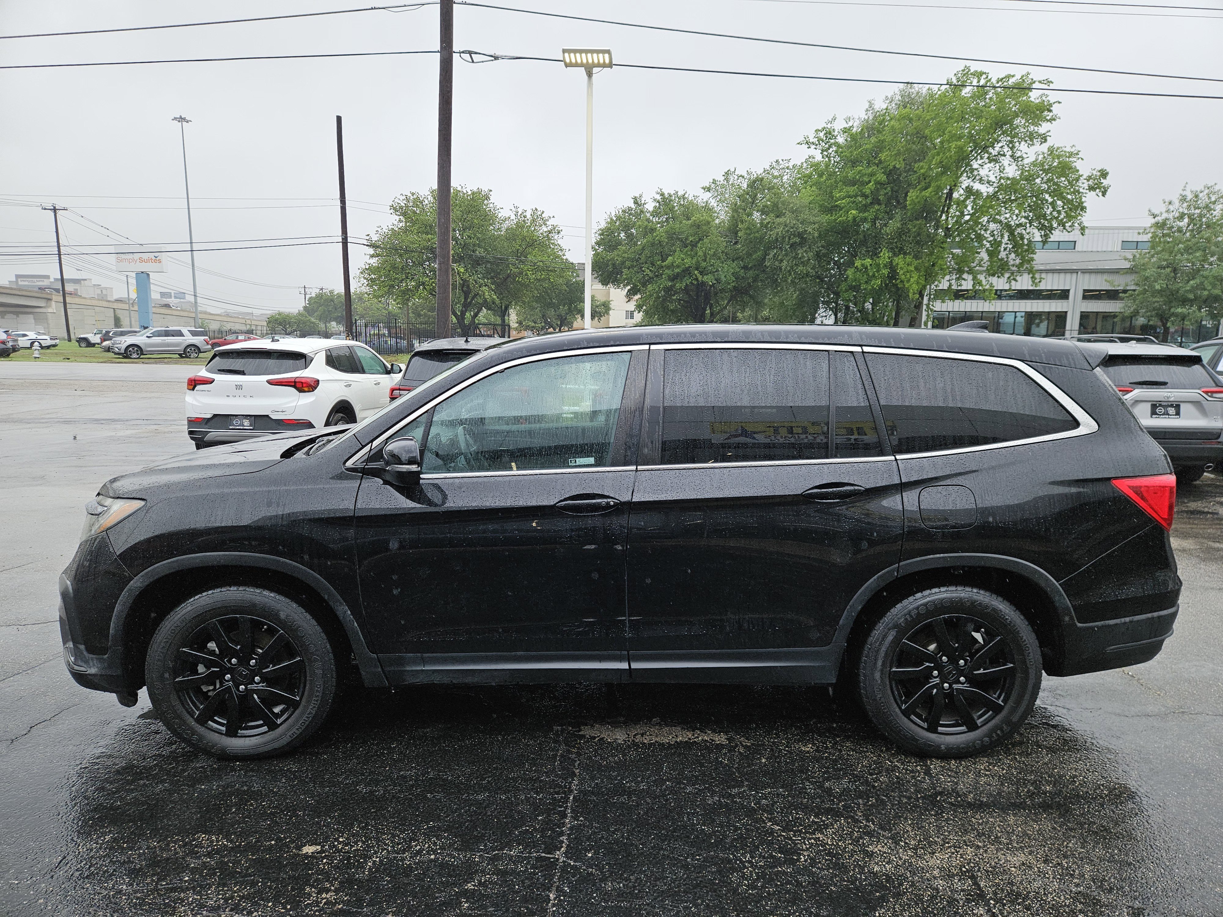 Used 2021 BLACK Honda EX-L image 4