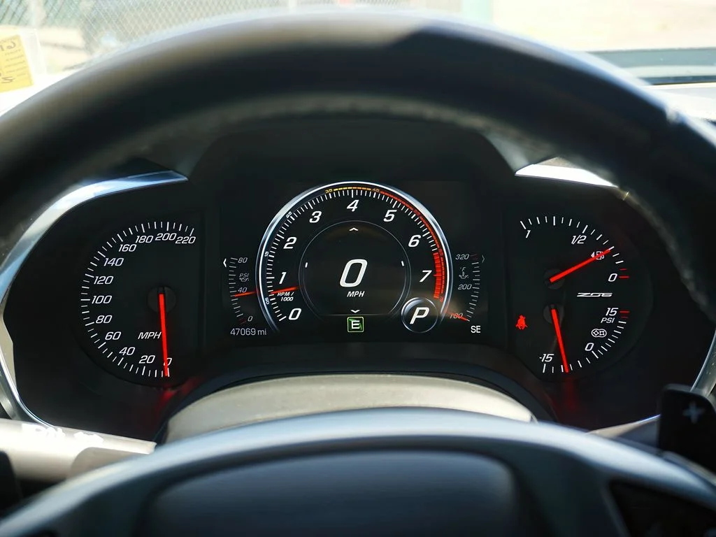 2016 Chevrolet Corvette 2LZ - Photo 19