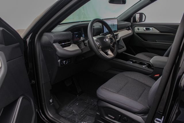 New 2027 Agate Black Metallic Ford Active image 11