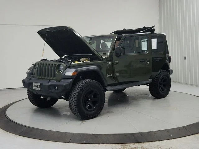 Used 2020 Green Jeep Unlimited Sport S image 12