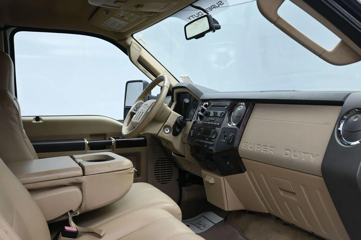 Used 2008 White Ford XL image 11