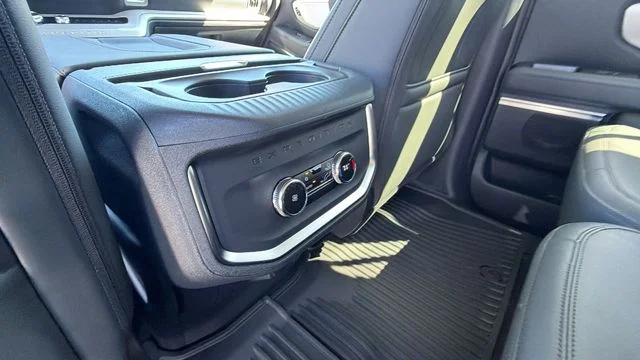 New 2027 Glacier Gray Metallic Tri-Coat Ford Active image 17