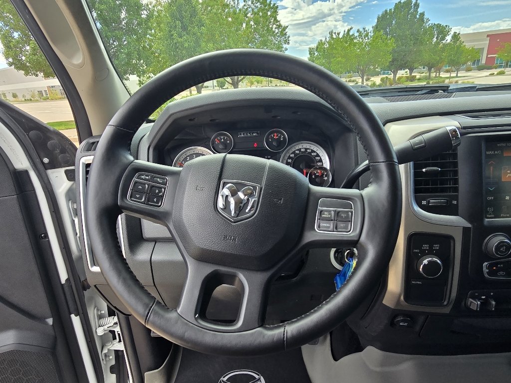 Used 2015 Bright White Clearcoat Ram Big Horn image 28