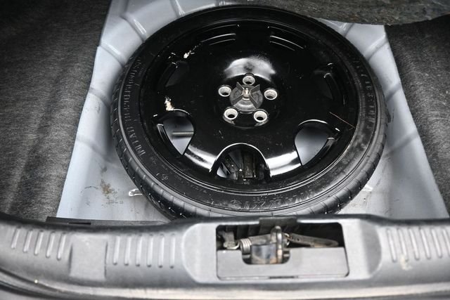 Used 2022 White Ford EcoBoost Premium image 10