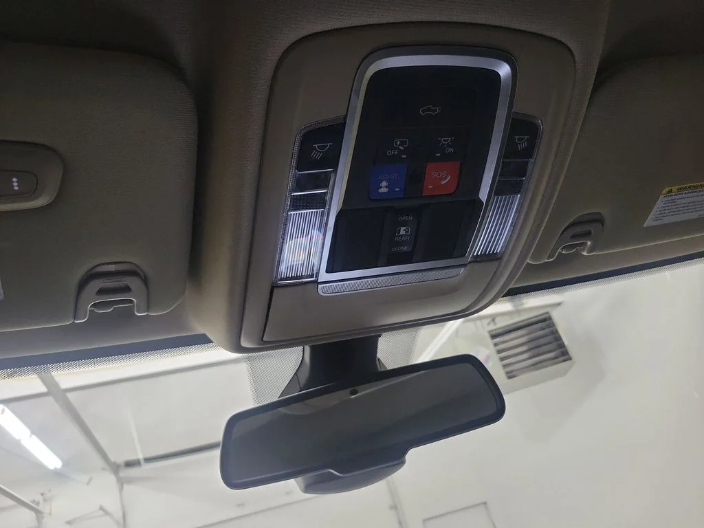 Used 2022 Sil Ram Laramie image 15