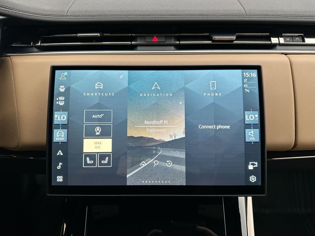 New 2027 Varesine Blue Metallic Land Rover SE image 13