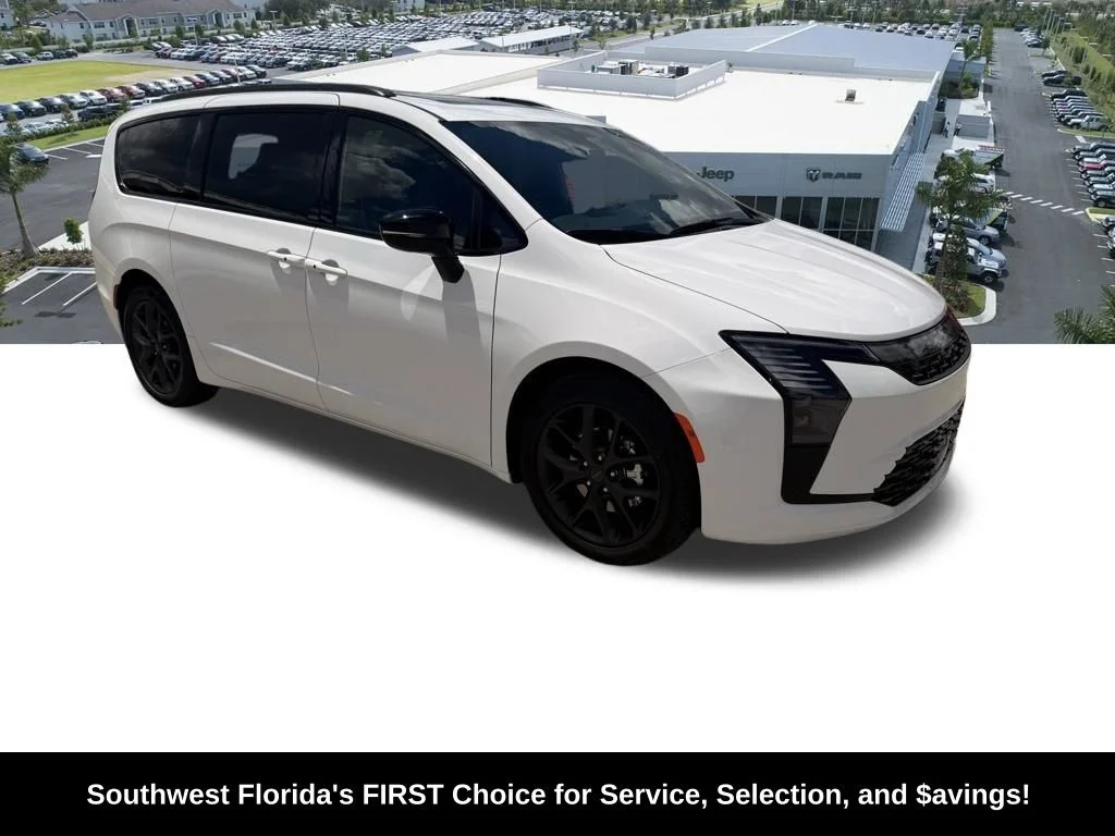 New 2027 Bright White Clear-Coat Exterior Paint Chrysler Limited image 2