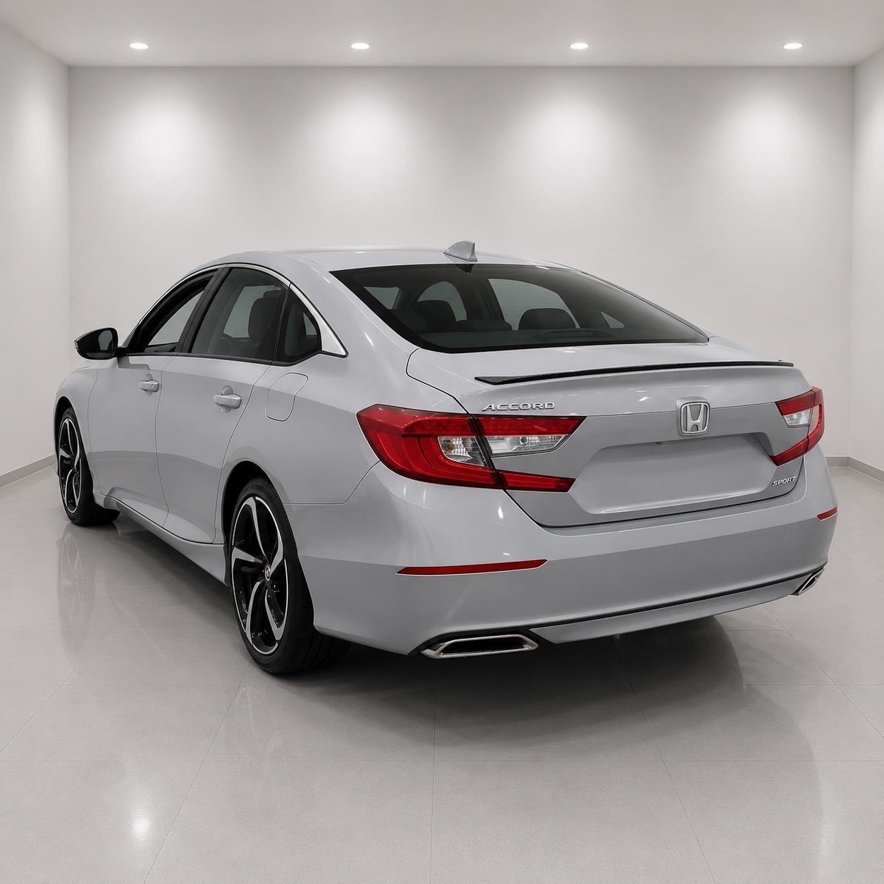 Used 2022 Lunar Silver Metallic Honda Sport image 2