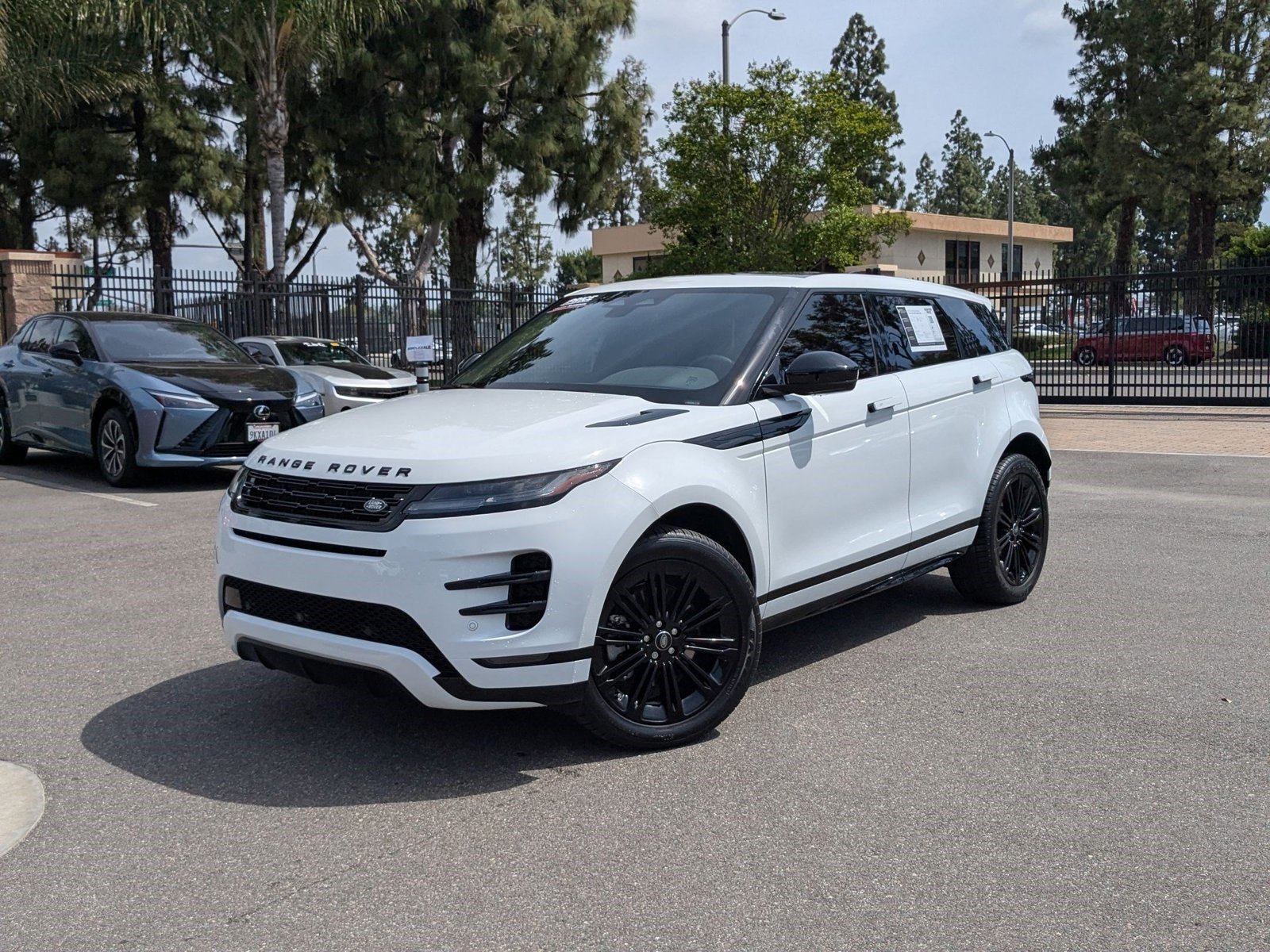 2024 Land Rover Range Rover Evoque Dynamic SE