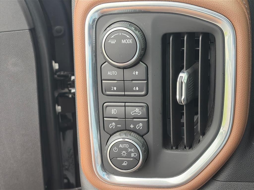 Certified Used 2021 BLACK Chevrolet High Country image 24