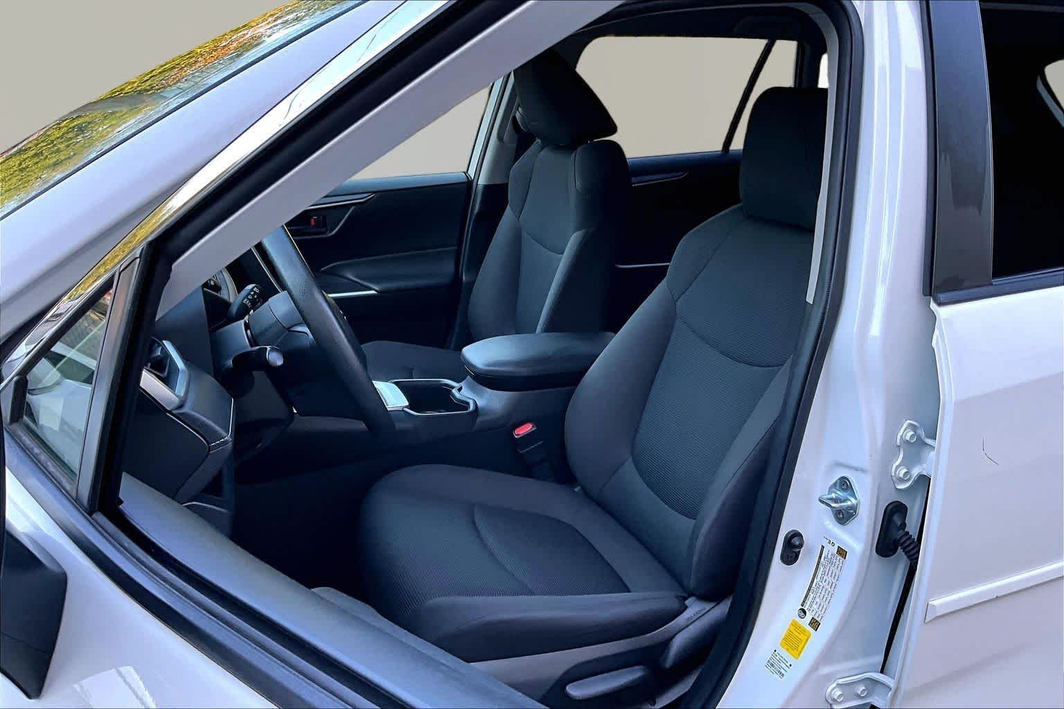 Used 2023 Ice Cap Toyota LE image 8