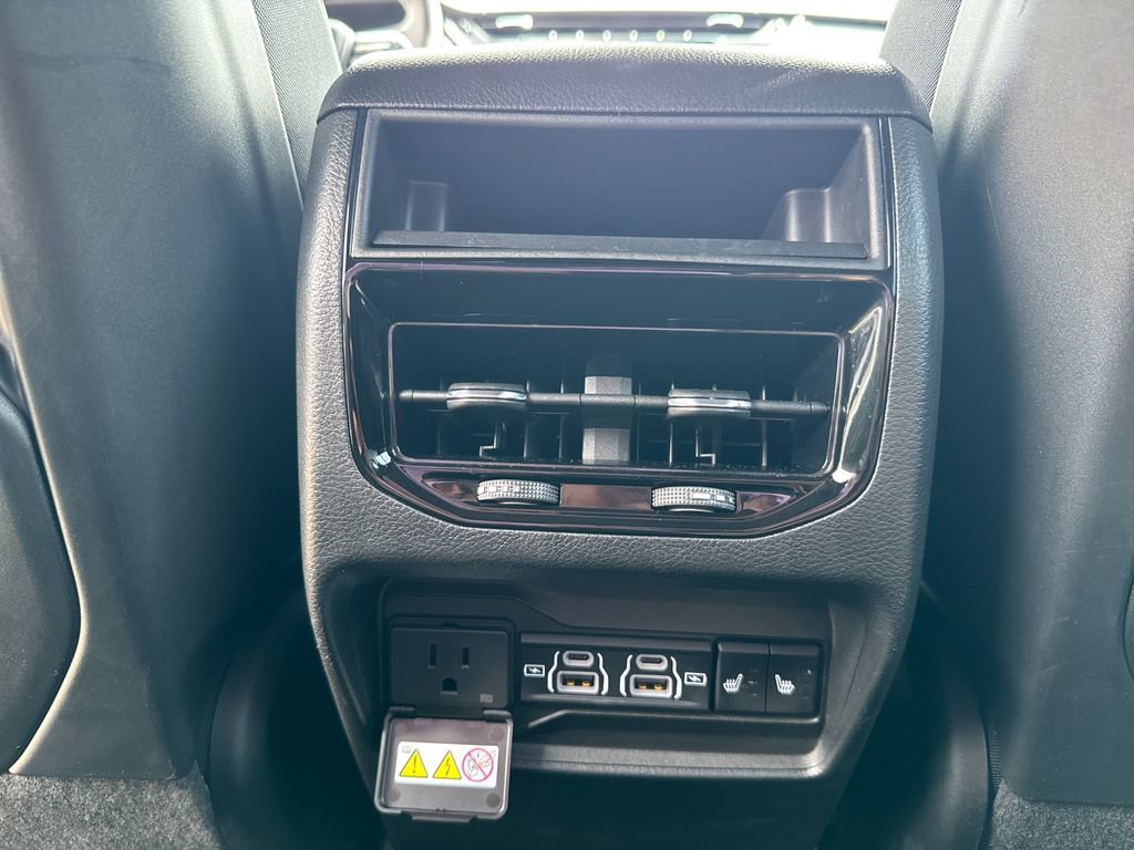 2023 Jeep Grand Cherokee Overland - Photo 34