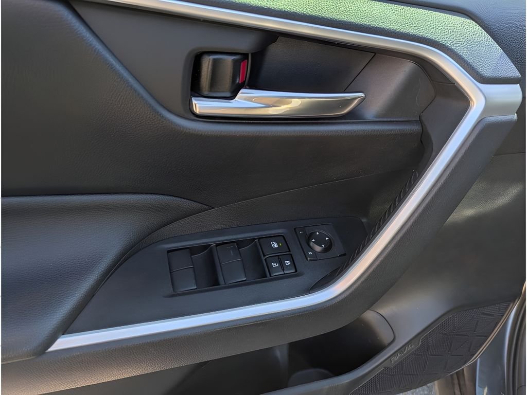 Used 2020 Magnetic Gray Metallic Toyota XLE image 12