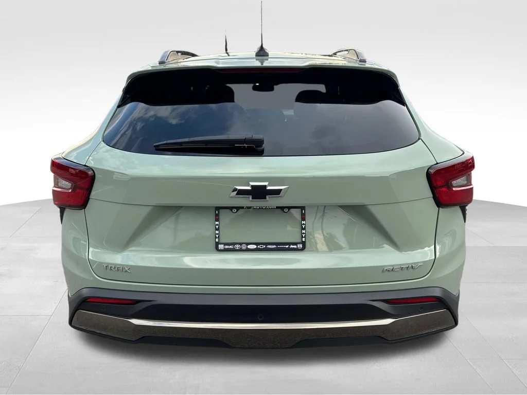 Used 2026 Cacti Green Chevrolet ACTIV image 4