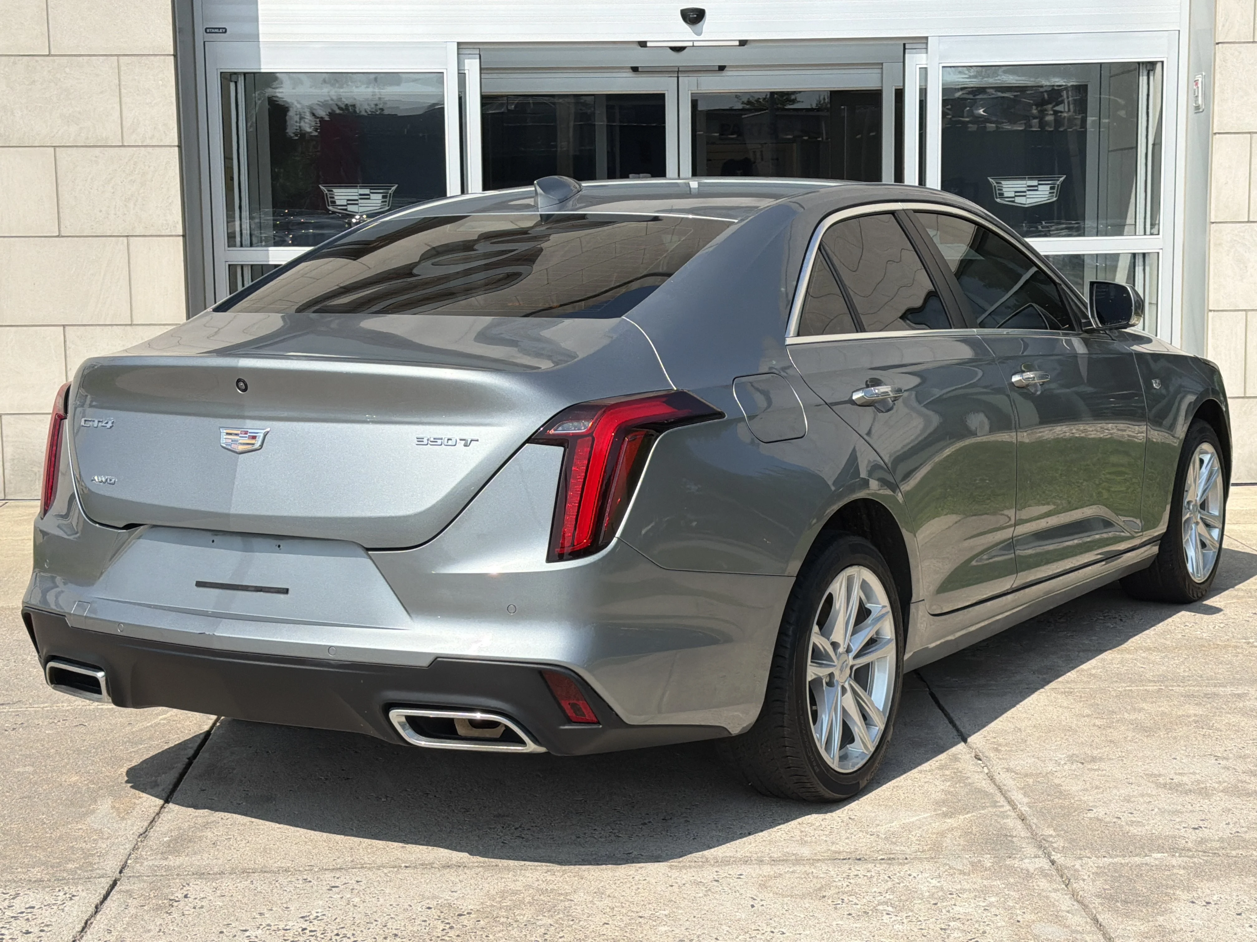 Used 2023 Argent Silver Metallic Cadillac Luxury image 5