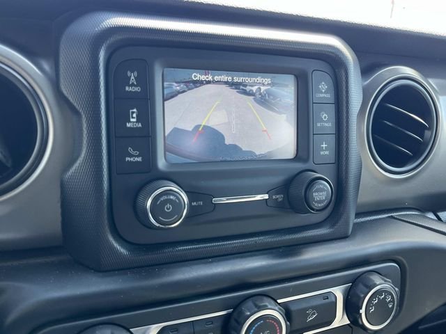 Used 2019 Gray Jeep Unlimited Sport image 34