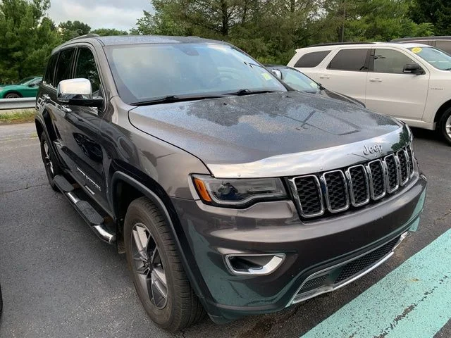 Used 2019 Gray Jeep Limited image 9