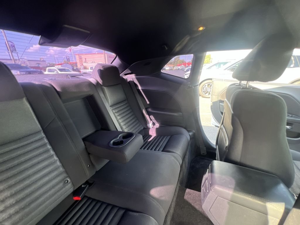 Used 2014 White Dodge SXT image 14