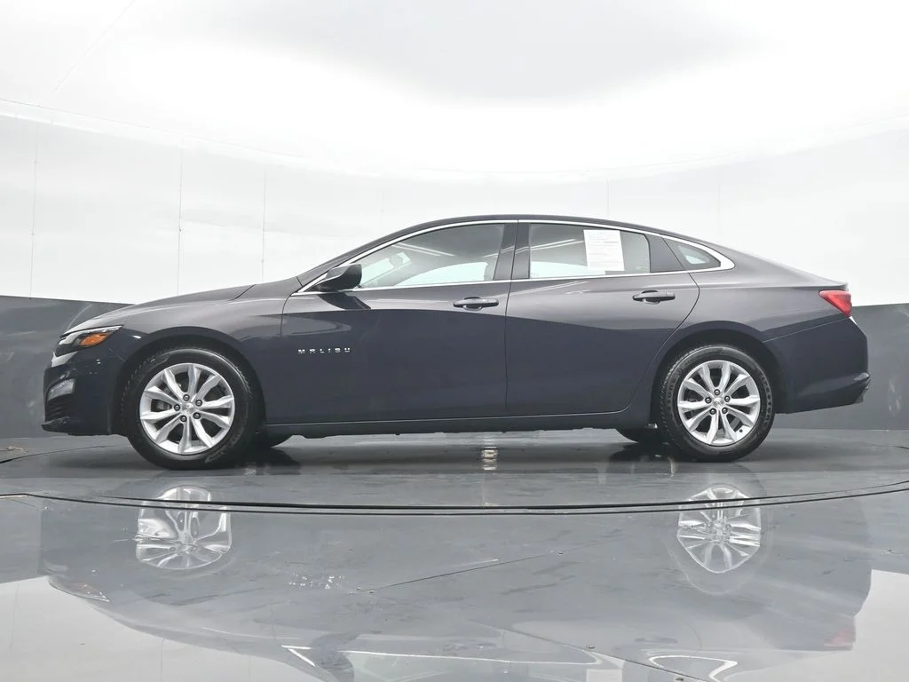 Used 2025 Black Chevrolet LT image 27