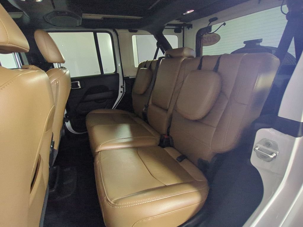 2022 Jeep Wrangler Unlimited Sahara 4XE - Photo 15