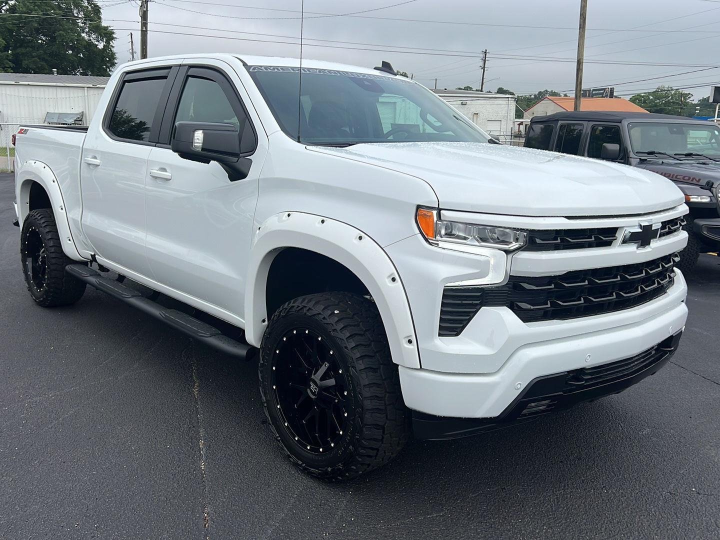New 2026 Summit White Chevrolet RST image 28