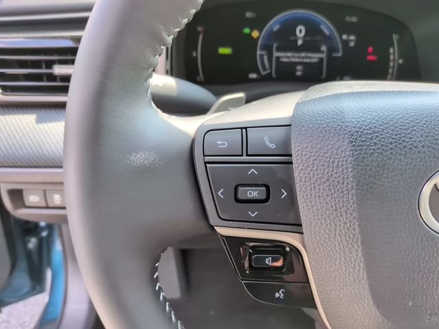 Used 2026  Toyota SE image 15
