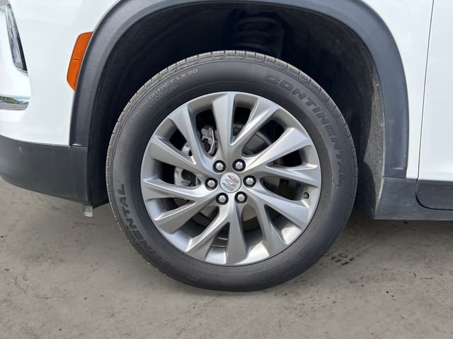 Used 2025 White Buick Preferred image 9