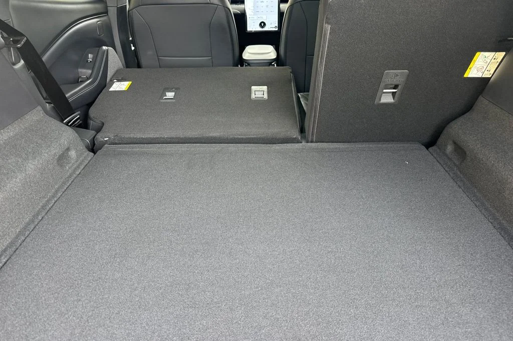 New 2026 Gray Metallic Ford Premium image 15